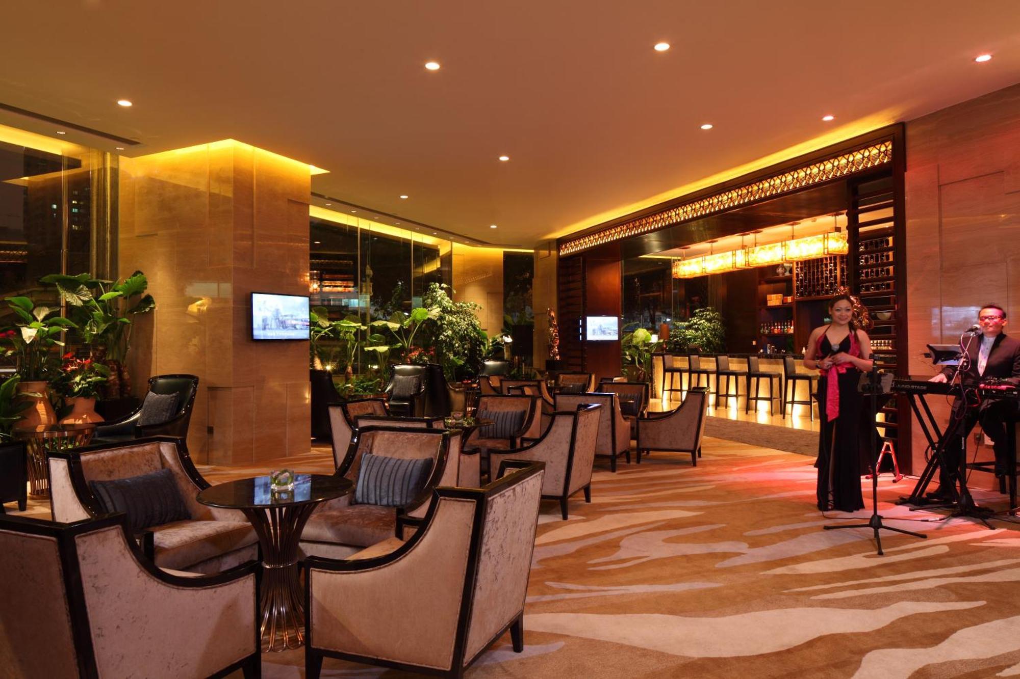 Doubletree By Hilton Guangzhou-Free Shuttle Bus To Canton Fair Complex & Overseas Buyer Registration Services During Canton Fair Period Екстериор снимка