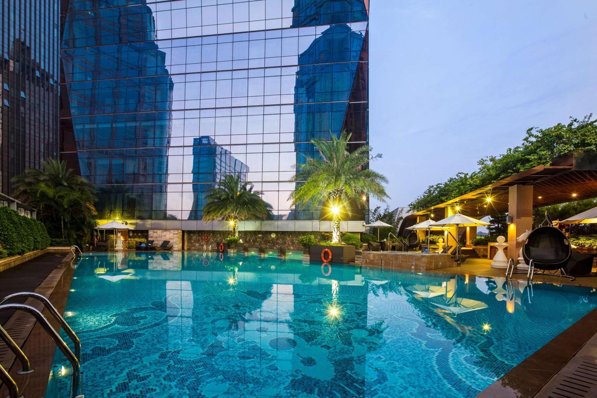 Doubletree By Hilton Guangzhou-Free Shuttle Bus To Canton Fair Complex & Overseas Buyer Registration Services During Canton Fair Period Екстериор снимка
